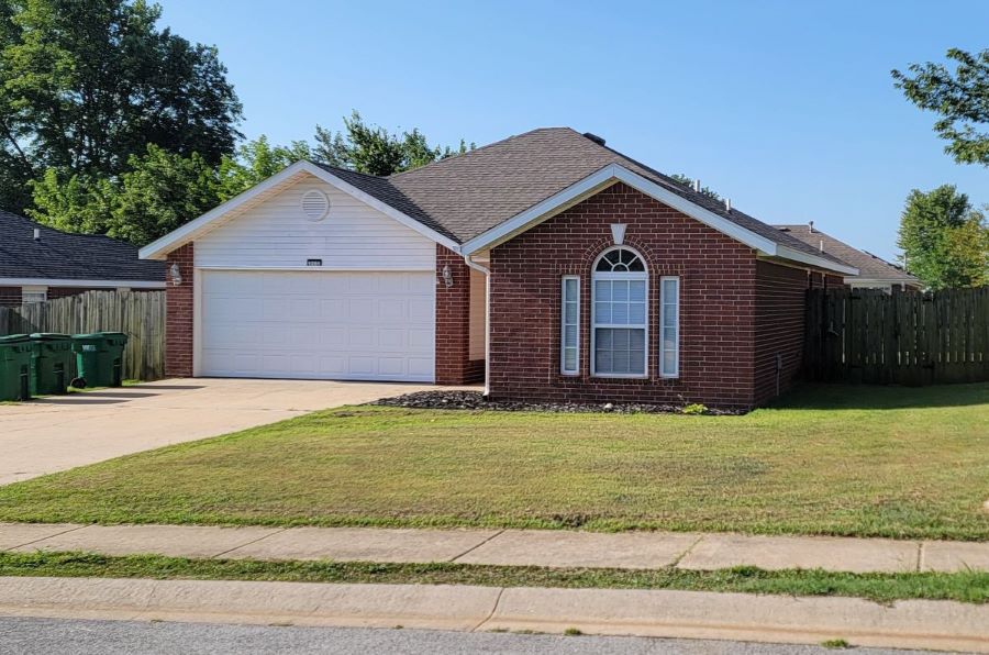 House for rent in Centerton