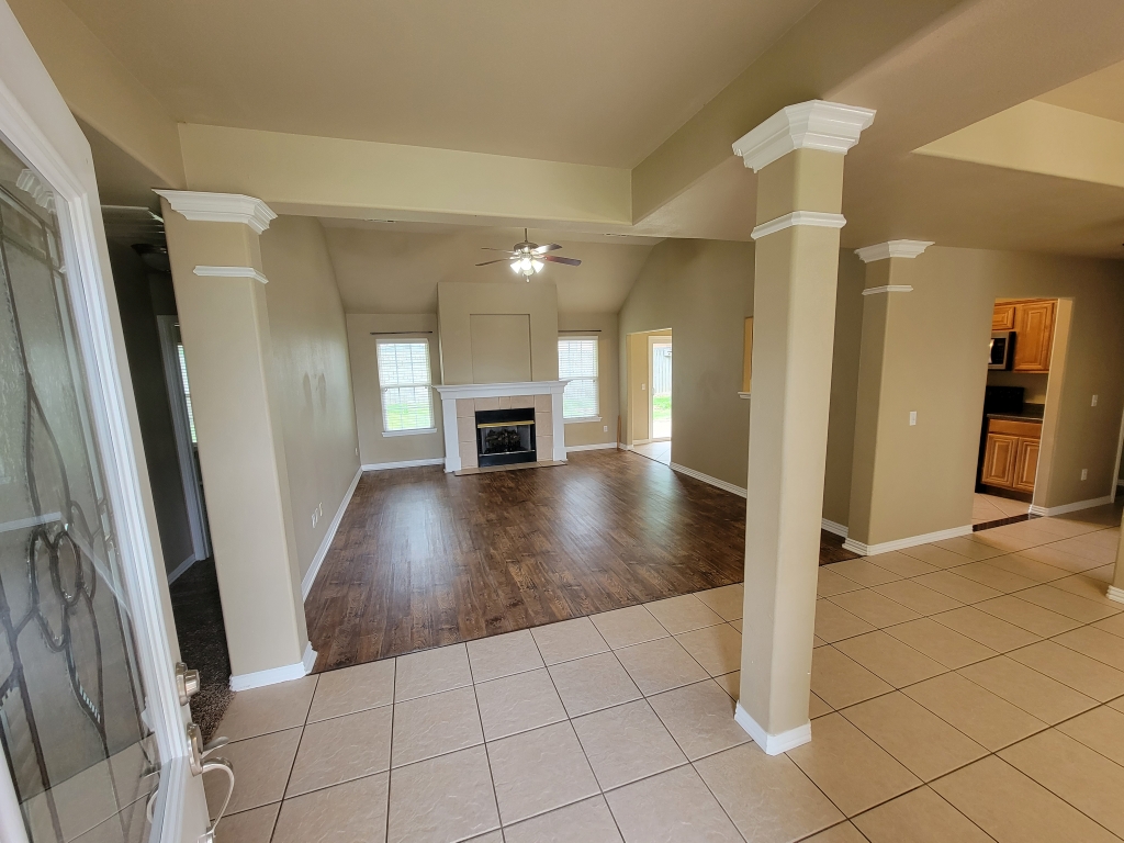 Siloam Springs rental house